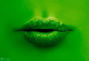 green_lips.webp
